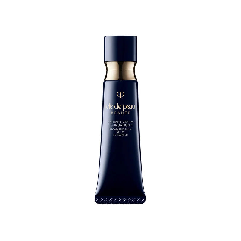 CLÉ DE PEAU BEAUTÉ RADIANT CREAM FOUNDATION B30