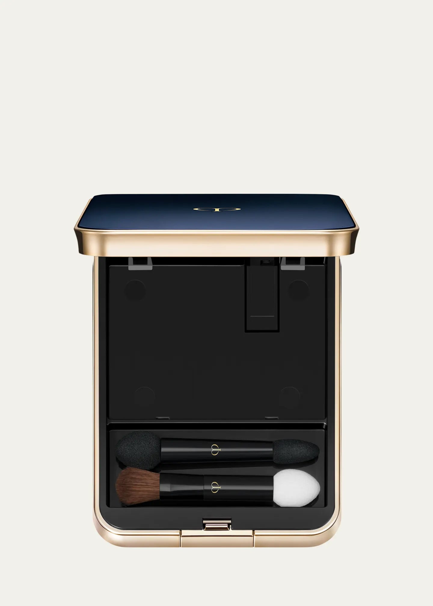CLE DE PEAU BEAUTE EYE COLOR QUAD CASE